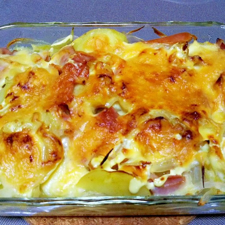 じゃがいもと玉ねぎのチーズ焼き++